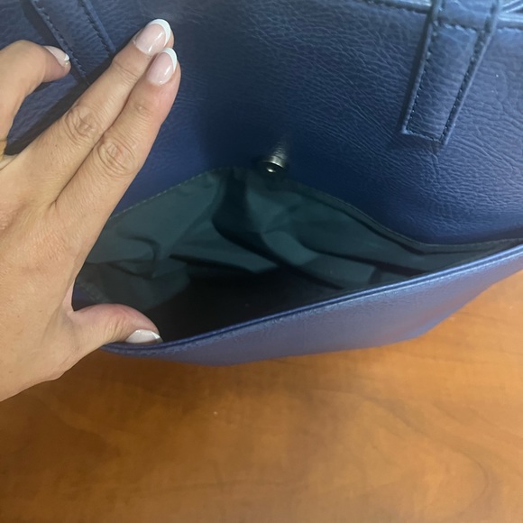 Matt & Nat Tamara Tote Bag - Dwell Collection - Picture 9 of 11